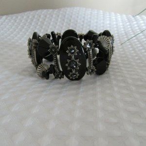 Bracelet Black with silver grey color